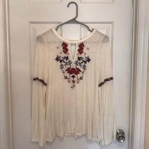 Long sleeve shirt with floral pattern